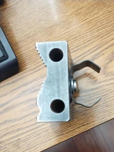 Wilton vise jaw 2900770 Pipe Jaw For Wilton C1 Universal (SINGLE JAW CLIP - Picture 1 of 1