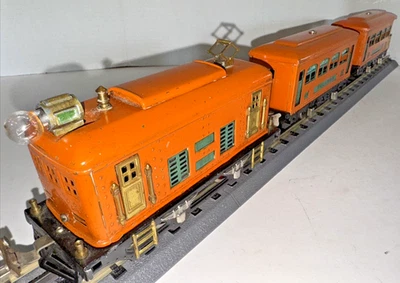 LIONEL PREWAR O GAUGE TRAIN SET 248 ELECTRIC LOCOMOTIVE 629 & 630 PASS. CARS - Image 1 of 4