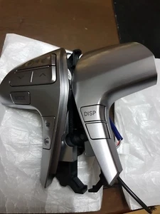 TOYOTA VIGO FORTUNER 2012-14 STEERING WHEEL AUDIO SWITCH CONTROL- DISPLAY - Foto 1 di 8