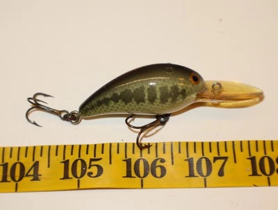 Vintage Bomber Screw Tail Model A Fishing Lure - Image 1 of 2