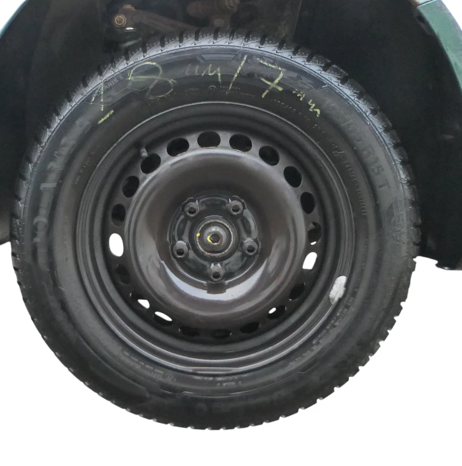 1x A4 B5 A6 4B Passat 3BG Felgen Reifen Winterreifen M+S 195/65 R15 91T 7-8mm VR - Bild 1 von 4