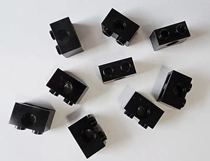 LEGO: 3700 Technic Brick 1 x 2 with Hole. BLACK, 9 pieces - Picture 1 of 1