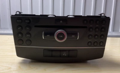 2011 MERCEDES BENZ C CLASS W204 RADIO CD PLAYER HEAD UNIT A2049068901 - Image 1 of 4