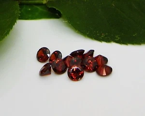 (4mm - 8mm) Round Red Garnet Cubic Zirconia (CZ) AAAAA Excellent Quality - Picture 1 of 1