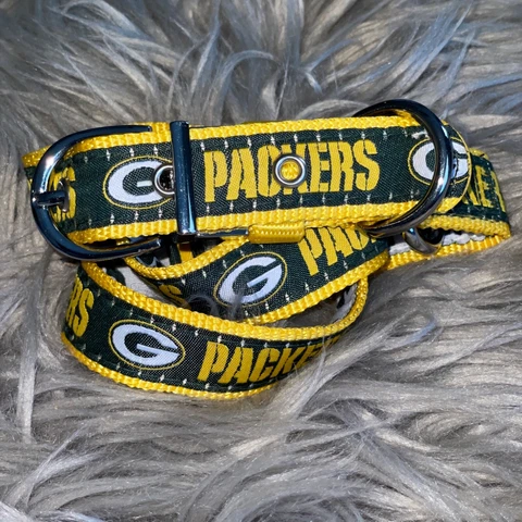 EUC NFL Green Bay Packers Reversible Green White Belt Unisex Adult Up to 31" Cover