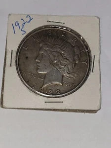 1922 S Peace Silver Dollar Great Vslue - Picture 1 of 2