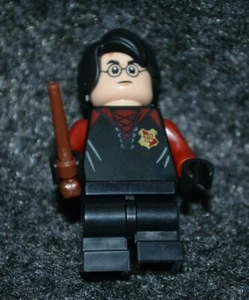 Harry Potter w/ Quidich Top & Red Arms ~ Harry Potter ~ Minifigure - Lego ~ New! - Picture 1 of 1