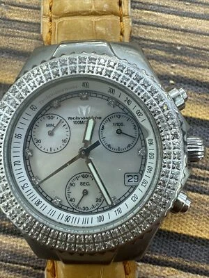 Reloj Techno Marine Cronógrafo Diamante Con Fecha Foto 1 de 4