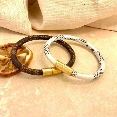 High-end Brand Style Gold plated magnetic man made PU leather stunning bracelet - Image 1 of 4