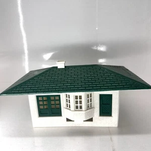 Vintage Plasticville Train Station 6" x 3" Bachmann Roof 9" x 6" - Picture 1 of 8