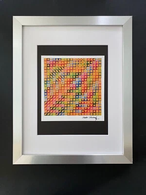 VICTOR VASARELY IMPRESSÃO DE 1970 + RESUMO GEOMÉTRICO ASSINADO + NOVO QUADRO 14x11 polegadas. - Imagem 1 de 3