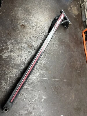 Moto de nieve Polaris Sport Touring Classic 500 2001 brazo trasero izquierdo bueno Foto 1 de 4