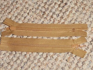 Braun/Cappuccino Reißverschlüsse 4,25"/11cm Kleidung und Taschen - 2er Set - geschlossene Enden - Bild 1 von 7