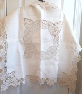 Vintage 33" Square Table Cloth Crochet Battenburg Lace Floral Embroidery Tulip - Picture 1 of 10