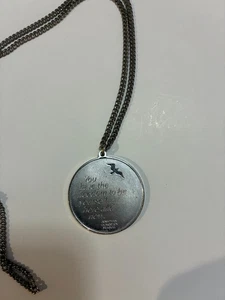 Colgante H Bartlett Jonathan Livingston 1973 gaviota plata de ley con cadena - Imagen 1 de 3