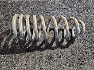 Muelle helicoidal trasero de alta resistencia 351-903HD para Dodge Ram 2500 2014-2023 Foto 1 de 4