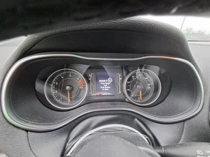 Speedometer Cluster 140 MPH 3.5" Screen Fits 19 CHEROKEE 2616635 - Picture 1 of 14