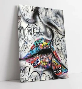 LOVERS KISS GRAFFITI - TELA INCORNICIATA PROFONDA STAMPA CARTA DA PARATI IMMAGINE ART- - Foto 1 di 14