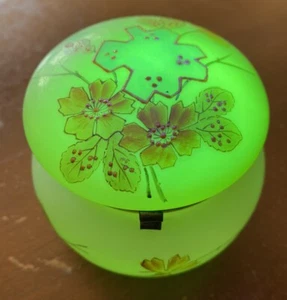 Antique Green Satin UV Glass Vanity Powder Trinket Jar Hinged Lid Floral GLOWS - Picture 1 of 14