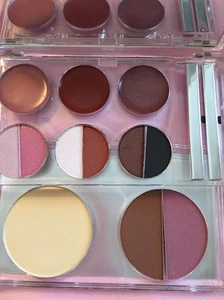 Models Prefer CLEARLY BEAUTIFUL COMPACT FOR EYES LIPS CHEEKS & FACE - Picture 1 of 12