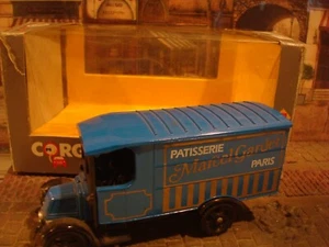 Corgi Classics 1926 Renault Van C824 " Marcel Gardet " Paris Diecast Model - Picture 1 of 3