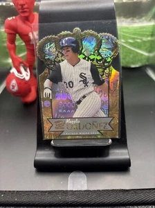 2000 Pacific number 10 Magglio Ordonez gold Crown die cuts refractor - Picture 1 of 8