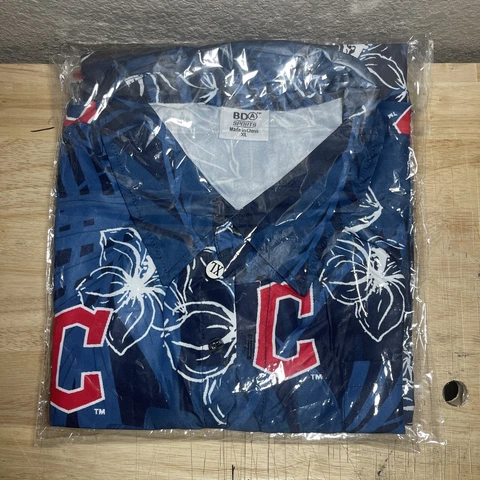 Unopened Cleveland Guardians Indians Hawaiian Shirt XL 7/3/23 SGA 15,000 IN HAND Cover