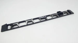Dell APEX & PowerEdge 14th-16th Gen 1U Front Bezel Assembly - JW6H7 - Bild 1 von 7