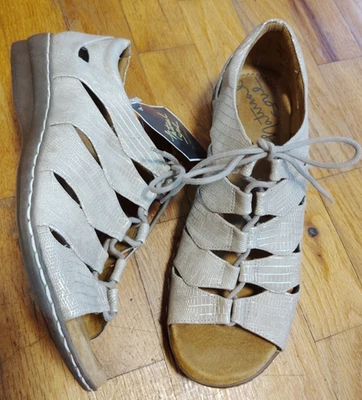 $90 NUEVO CON ETIQUETAS NATURAL SOUL 9.5 M Sandalias Beatrice Oro Rosa Lagarto Gladiador Comodidad Foto 1 de 4