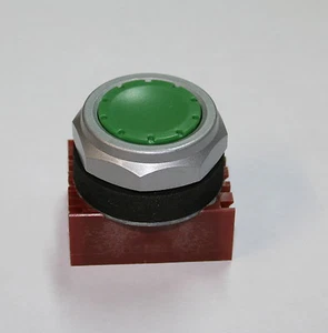 Operador de botón al ras verde PB30PBFG Siemens-Allis - Imagen 1 de 1