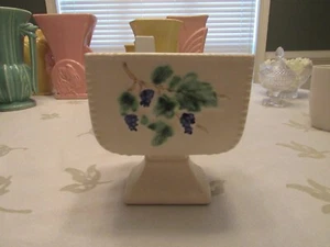 VINTAGE McCoy 5" PLANTER GRAPES AND VINES - Picture 1 of 6