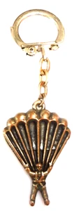 PORTE CLES KEYCHAIN - PARACHUTISTE RECTO-VERSO - Picture 1 of 2