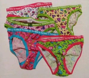 Girls panties Underwears size Small days Of The week  Thursday to Monday   - Picture 1 of 10