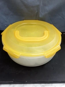 Lock N Lock Divided Round 7 Containers Fruit Veggie Condiment Food Storage Tray - Picture 1 of 12