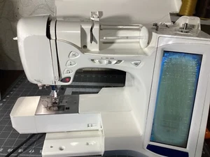 BROTHER PACESETTER ULT 2001AND EMBROIDERY MACHINE FOR PART OR REPAIR - Picture 1 of 7
