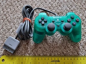 SONY PLAYSTATION 1 PS1 OFFICIAL DUALSHOCK CONTROLLER Crystal Green Pad SCPH-1200 - Picture 1 of 3