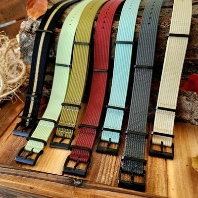 Correa NATO acanalada colores otoño hebillas PVD resistente correa de reloj resistente al agua Foto 1 de 4