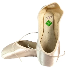Russian Pointe Baroque Shoes Sz 38 (EU) 7.5 (US) W5 V2 - Flex Medium MSRP $106 - Picture 1 of 14