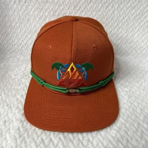 Findlay Hat Of the month May Embroidered front - Picture 1 of 5