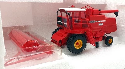 Universal Hobbies 1/32 Scale UH6329 - Massey Ferguson 760 Combine Harvester Red - Image 1 of 4
