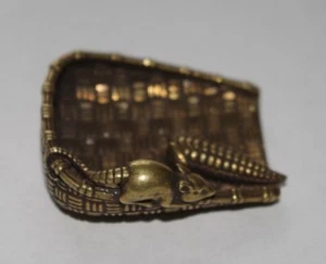 MOUSE NETSUKE BASKET JAPANESE SAGEMONO NEZUMI w MAIZE - Picture 1 of 4
