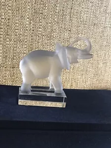 New LALIQUE France Trunk up ELEPHANT Sculpture 11801 Signature Lalique France - Picture 1 of 12