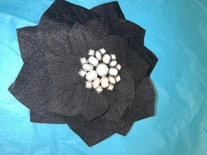 Black And White Flower Brooch and Hair Pin - Picture 1 of 3