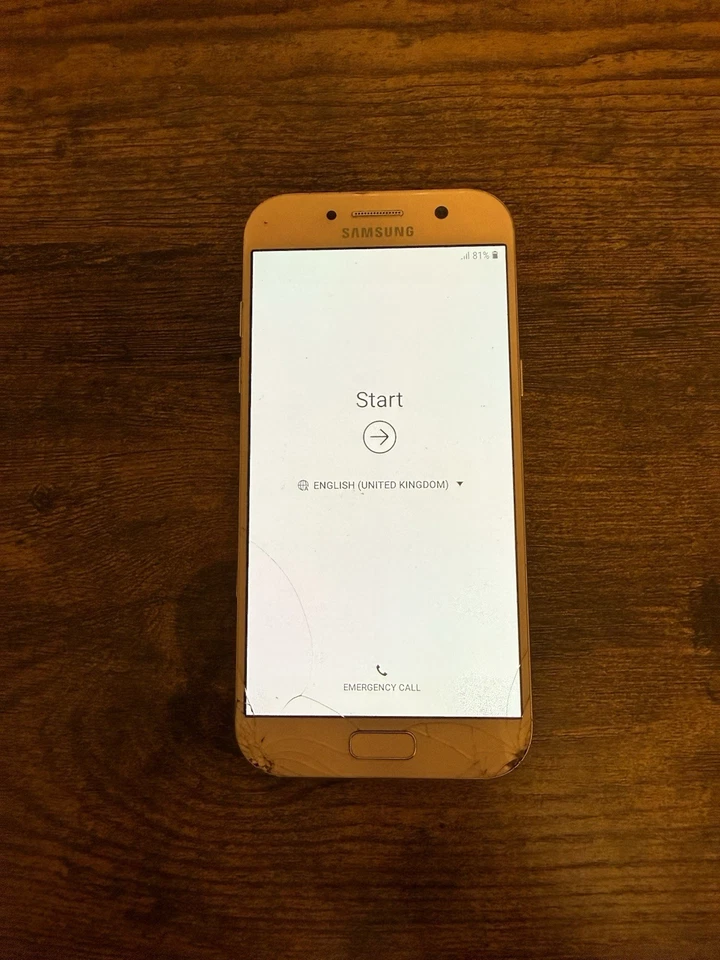 Samsung Galaxy A5 - SM-520F Unlocked For Spares Or Repairs - Image 1 of 2