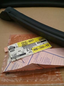 NOS 82-92 CHEVROLET CAMARO FIREBIRD 10198207  ROOFRAIL WEATHERSTRIP Hardtop  - Picture 1 of 4