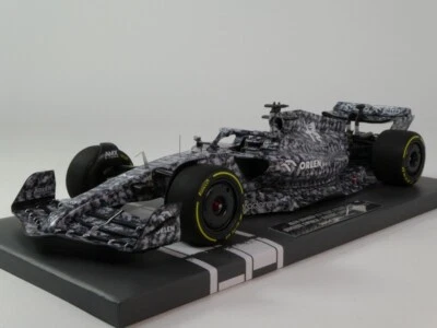 Minichamps Alfa Romeo C42 Robert Kubica test Barcelona 2022 1/18 117229988 - Immagine 1 di 3