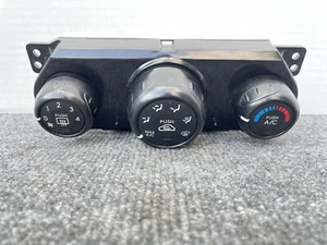 2009-2010 Kia Sportage Front Temperature Climate Control Assembly OEM - Picture 1 of 8