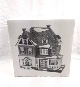 Dept 56 Snow Village American Architecture Shingle Victorian #54884 Retired - Picture 1 of 2