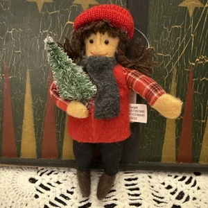 Target Wondershop 2023 tessuto ragazza con bottiglia pennello e sciarpa ornamento rosso plaid - Foto 1 di 9