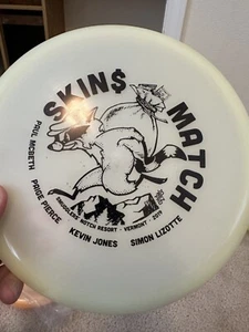 Discmania Glow C-Line MD4 -- 180g -- Innova Made Embossed CF2 Run - Picture 1 of 2